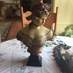 Victorian Lady Bust